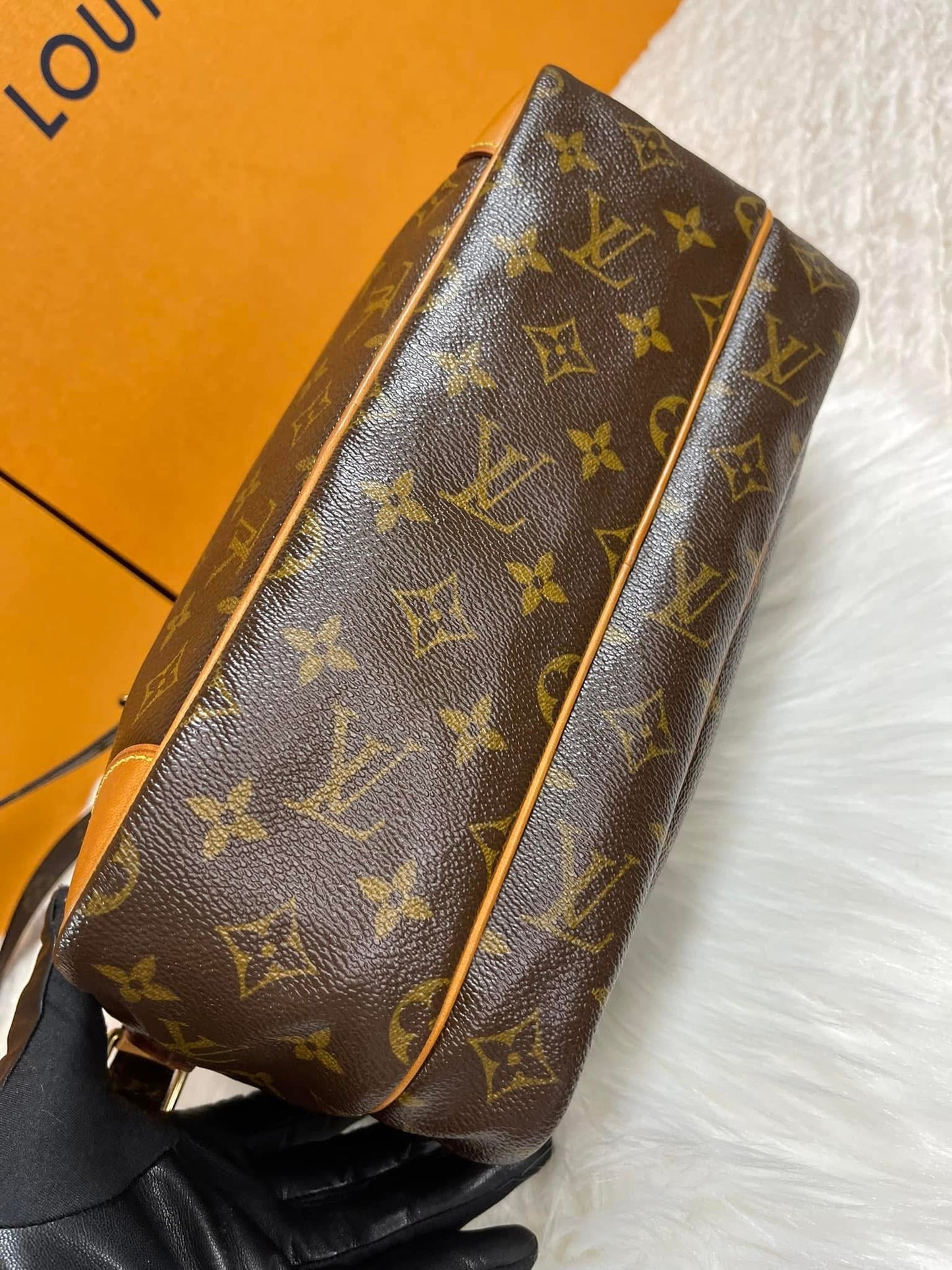 NILE CROSSBODY SHOULDER BAG PURSE MONOGRAM