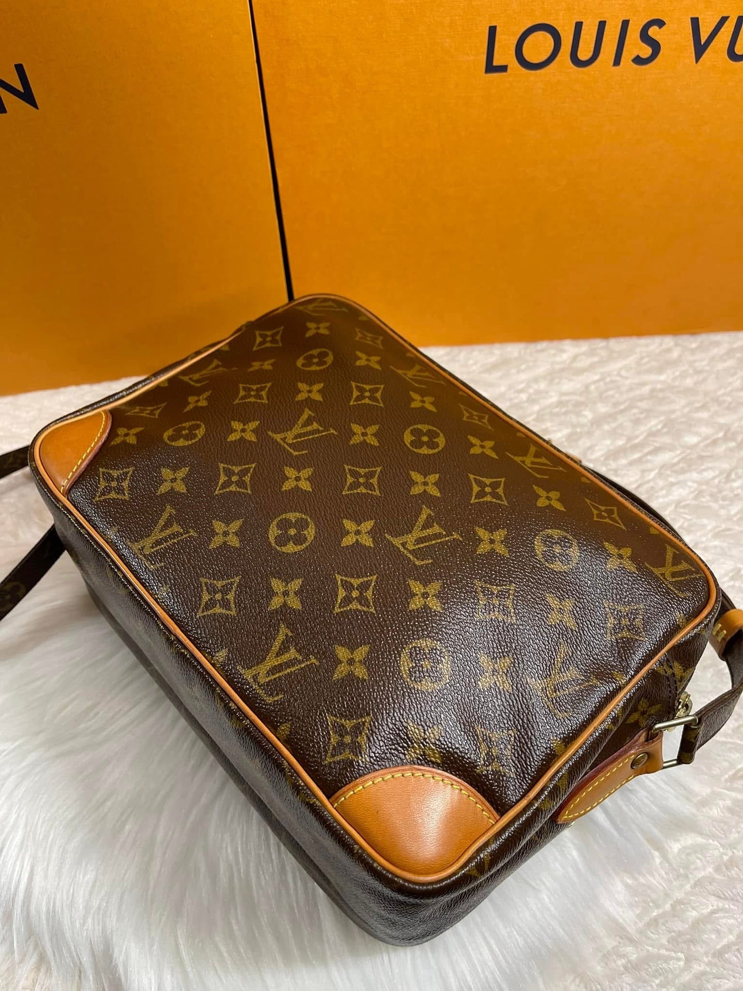 NILE CROSSBODY SHOULDER BAG PURSE MONOGRAM