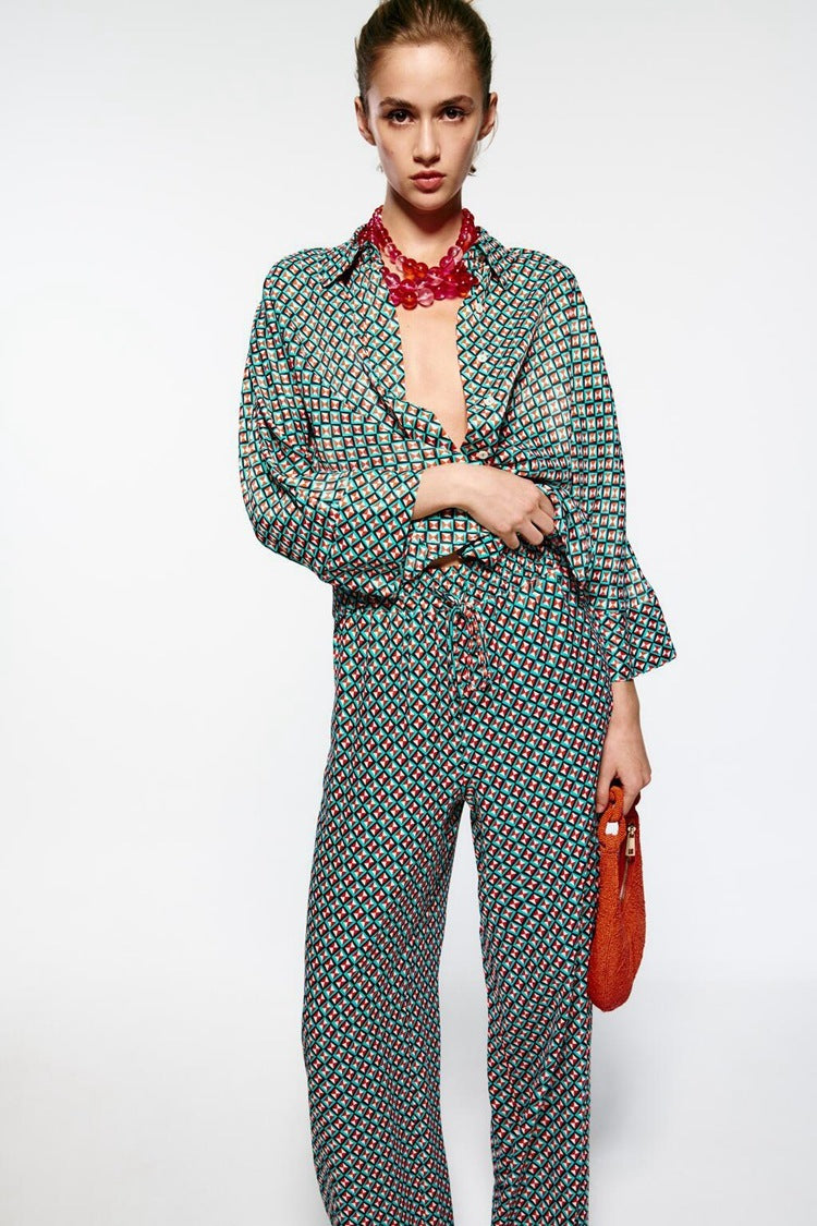 Vintage-inspired Geometric Print Shirt-pants Set