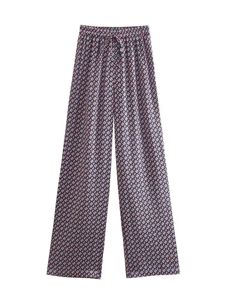 Vintage-inspired Geometric Print Shirt-pants Set