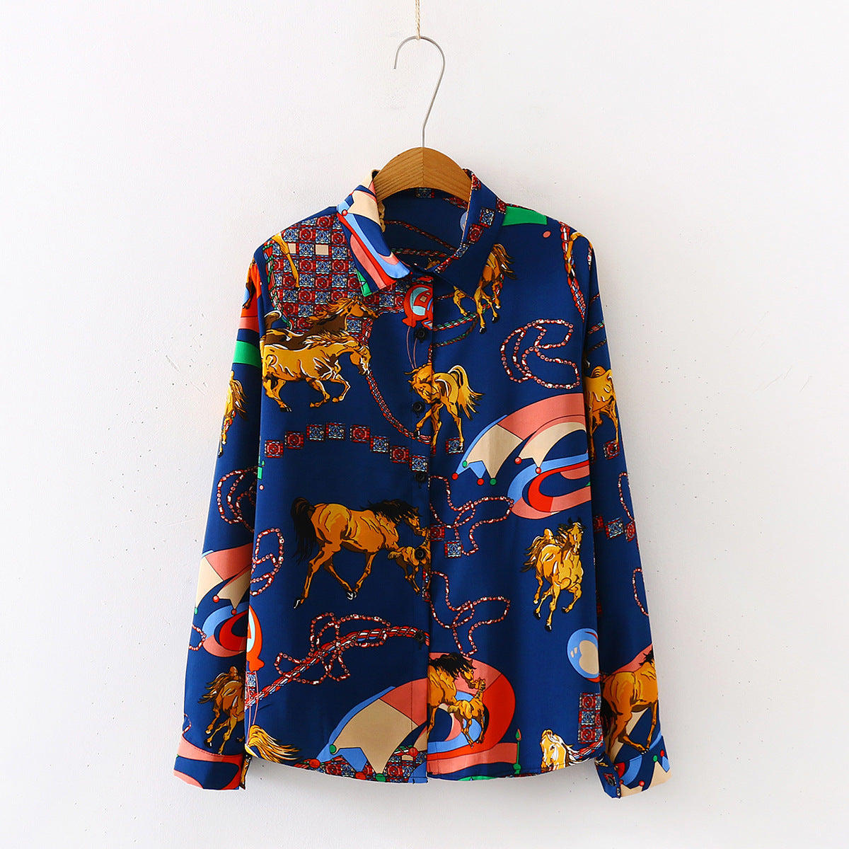French vintage printed shirt with timeless patterns and elegant design, ideal for a stylish and classic look.