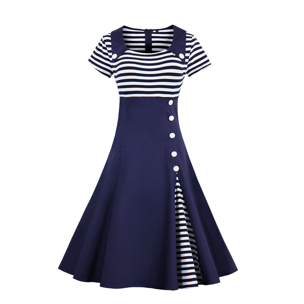 Striped Retro Dress – Vintage Style & Timeless Elegance