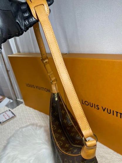 BOULOGNE 35 Shoulder Monogram Bag