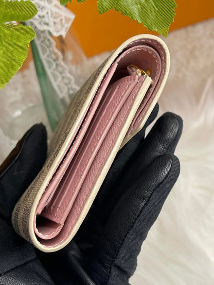 Damier Azur Portefeuille Victorine Trifold Wallet