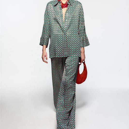 Vintage-inspired Geometric Print Shirt-pants Set