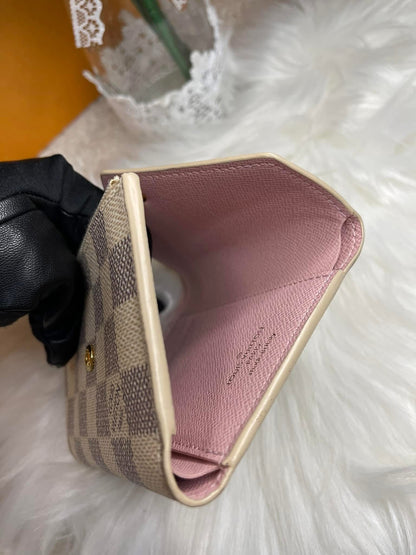 Damier Azur Portefeuille Victorine Trifold Wallet