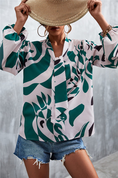 Fashionable Lace Vintage Printed Shirt for Women