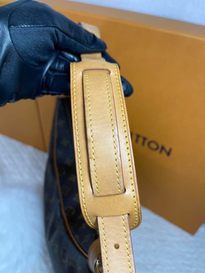 BOULOGNE 35 Shoulder Monogram Bag