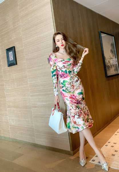 Spring 2024 Women's Retro Mid-Length Printed Casual Dress